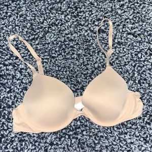 Vs Pink Wear Everywhere T-shirt lightly lined bra